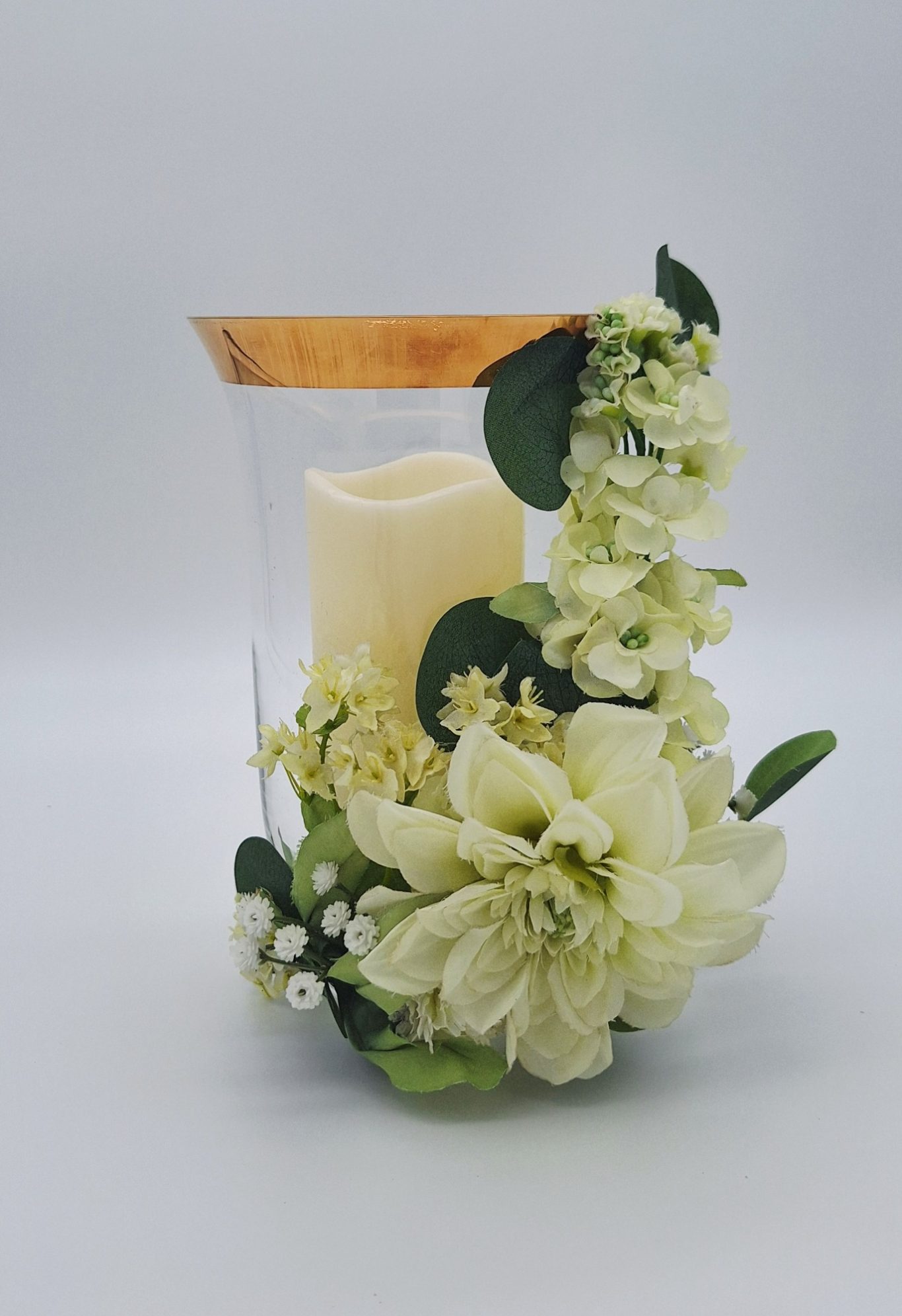 Cascading Hurricane Vase Display
