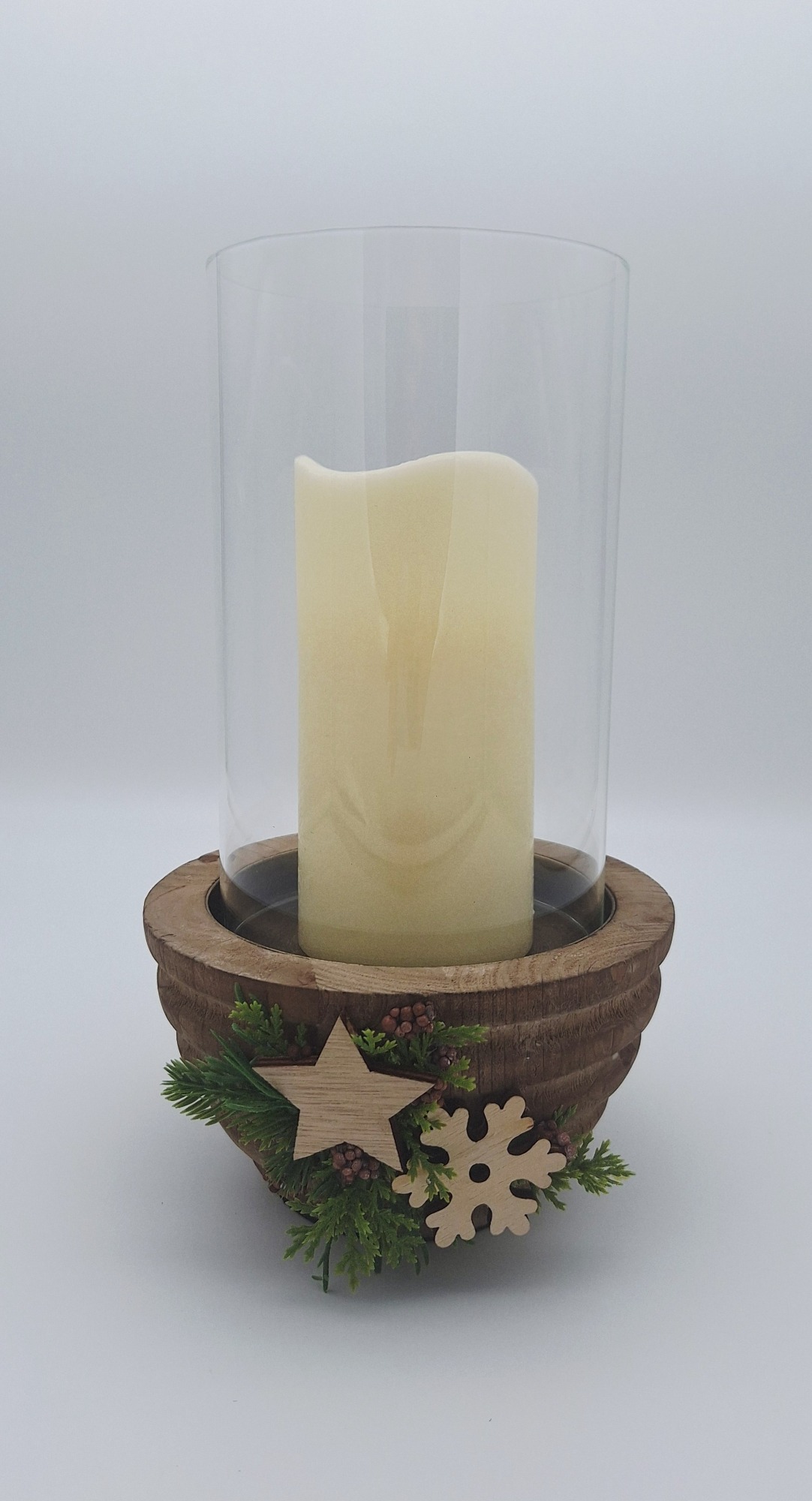 Festive Beehive Style Hurricane Lamp